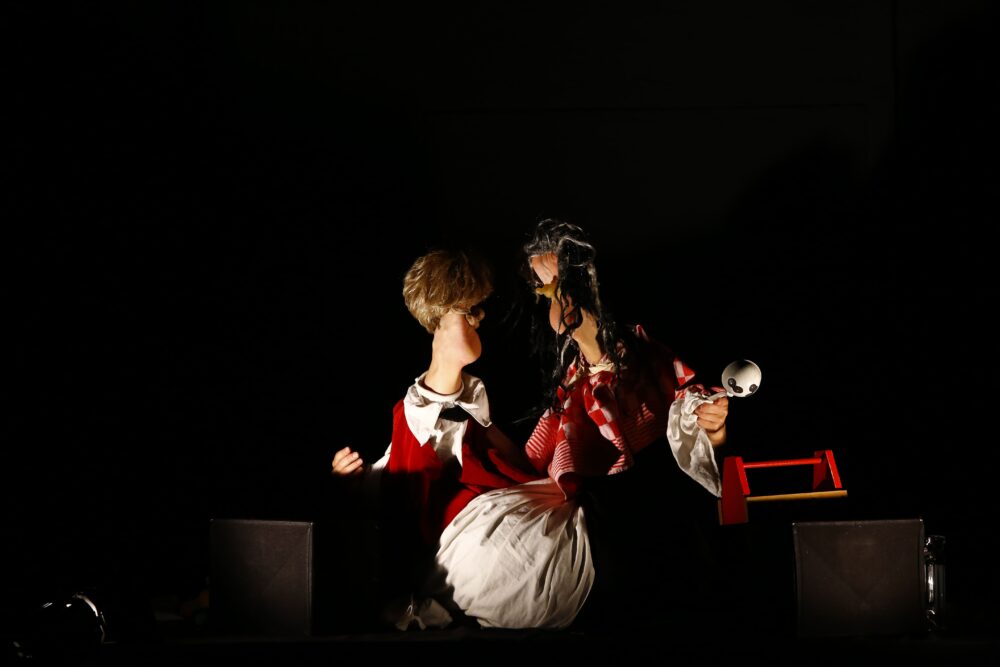 Szenenfoto aus Anne Klinges Fuß-Theater