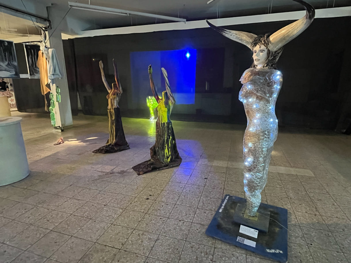 Bilder und Objekte der Ausstellung im 