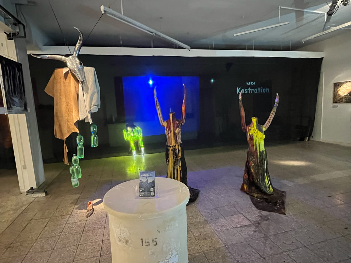 Bilder und Objekte der Ausstellung im 