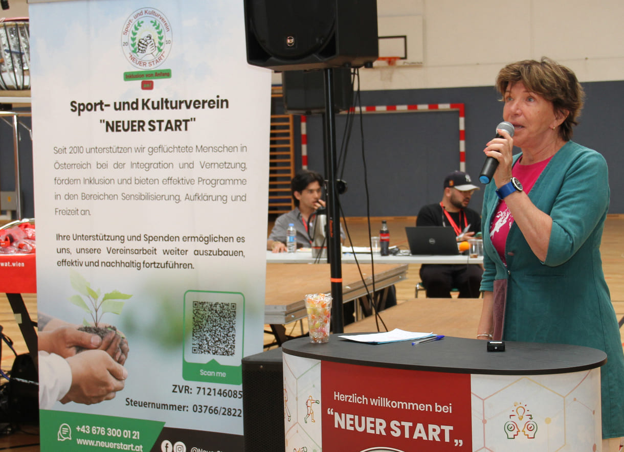 Rede der Grünen Wiener Gemeinderätin Heidi Sequenz, häufig Gast bei diesen Veranstaltungen