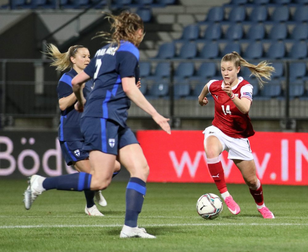 Marie Höbinger im Einsatz beim letzten Länderspiel gegen Finnland