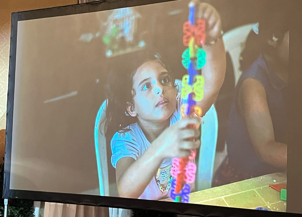 Foto von der Projektion von Fotos des Gewinners Diego Ibarra Sánchez