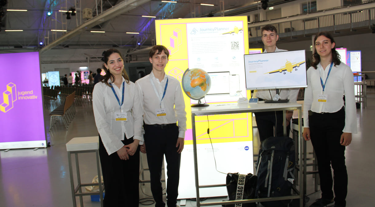 Lisa-Marie Hörmann, Marco Janderka, Sophie Nemecek und Felix Wollmann stellen 