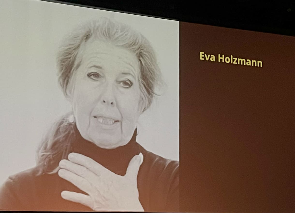 Jurorin Eva Holzmann, pensionierte AHS-Professorin für Deutsch und Englisch