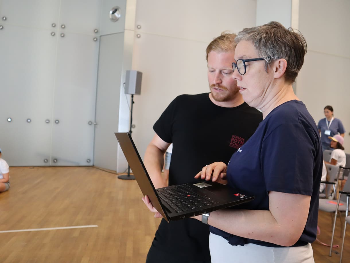 Karoline und Mario - IT-Techniker für die Veranstaltung