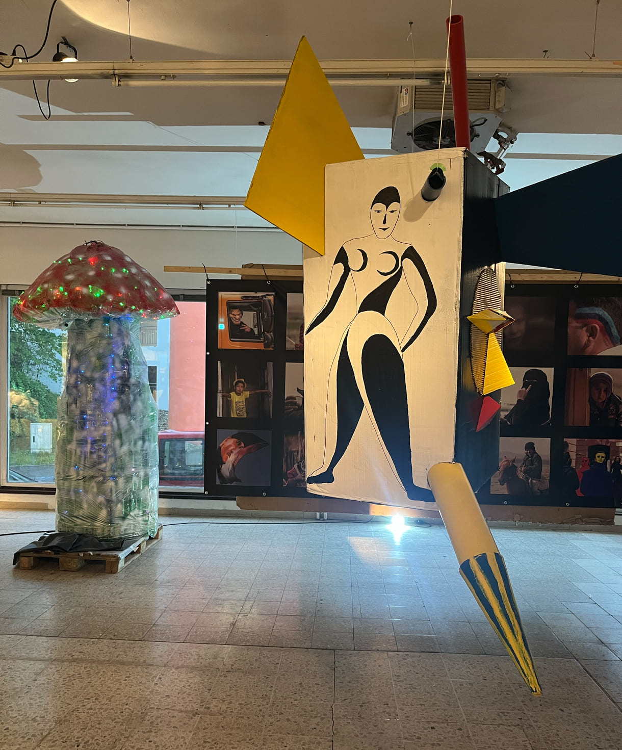 Bilder und Objekte der Ausstellung im 
