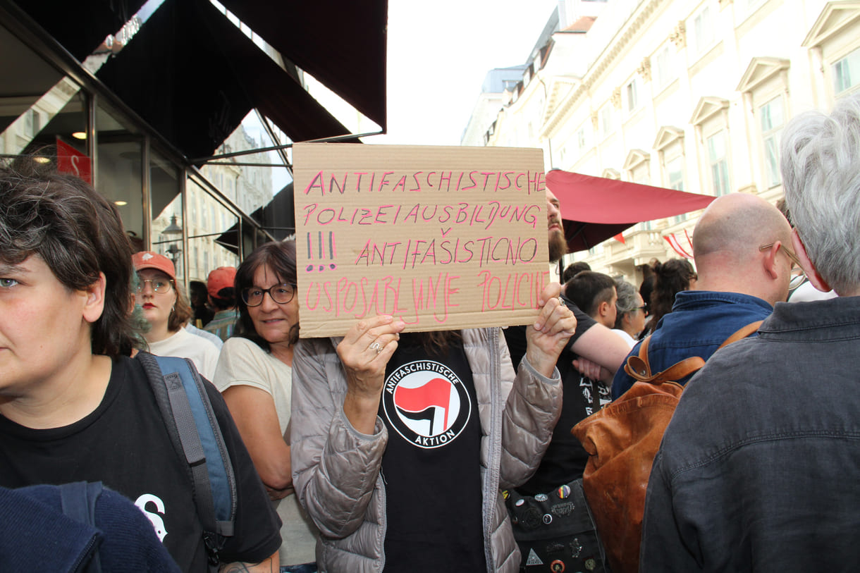 Redner:innen freuten die Massen, wenngleich sie auch bedauerten, dass so ein protest notwendig geworden ist