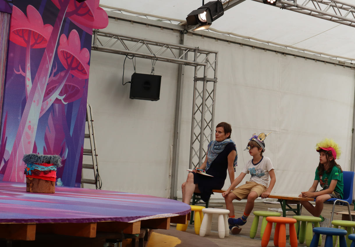 Kids, Fee, Gughupf, Rotkäppchen und Glimmer
