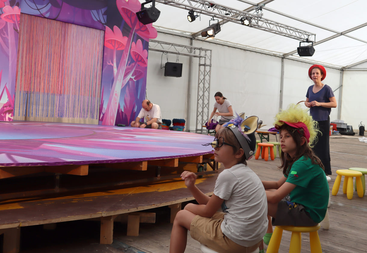 Kids, Fee, Gughupf, Rotkäppchen und Glimmer