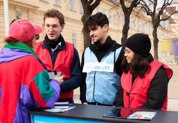 KiJuKU-heinz im Gespräch mit Florian, Jad und Jasmin