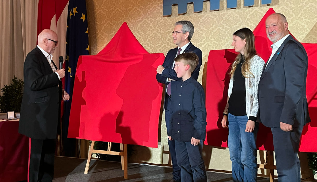 Preisübergabe an Noa Hagmann, Gewinner der Kinderkategorie