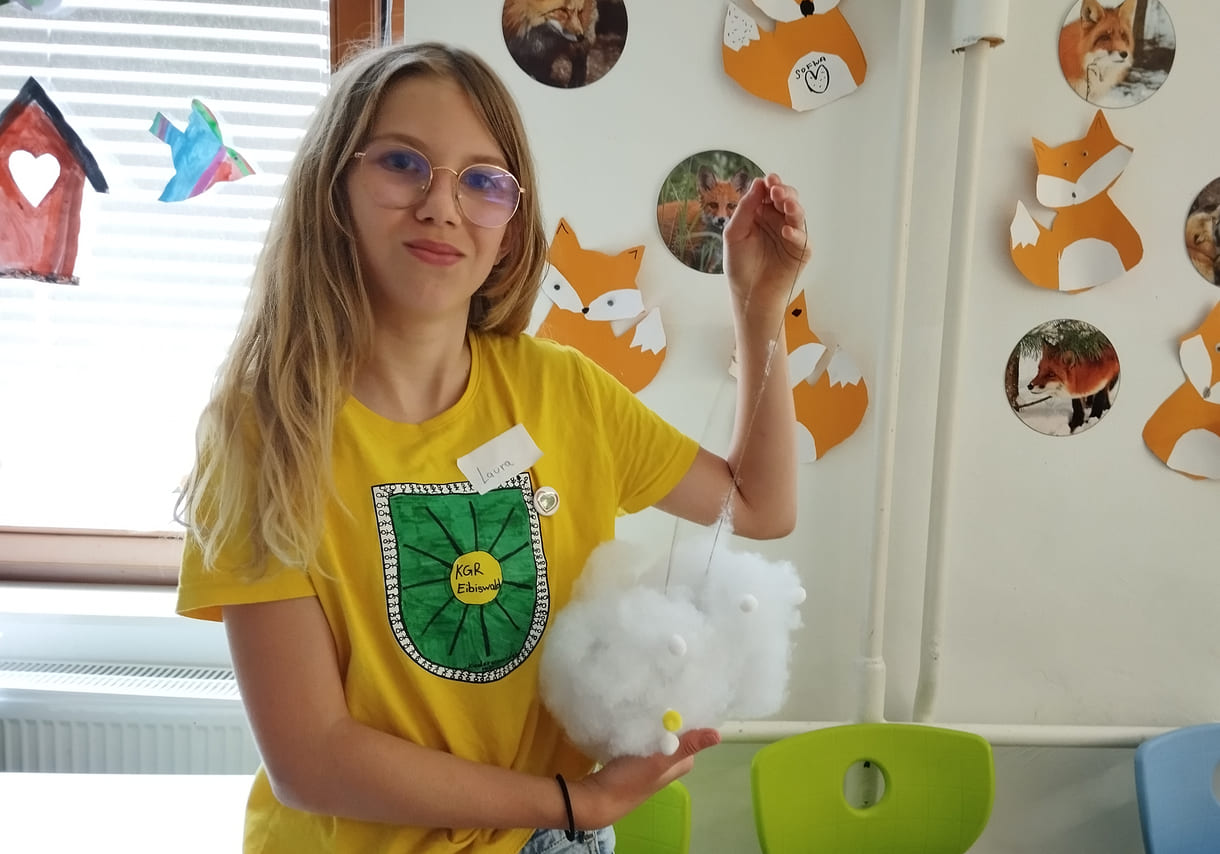 Laura mit ihrer Wohl-Fühl-Wolke