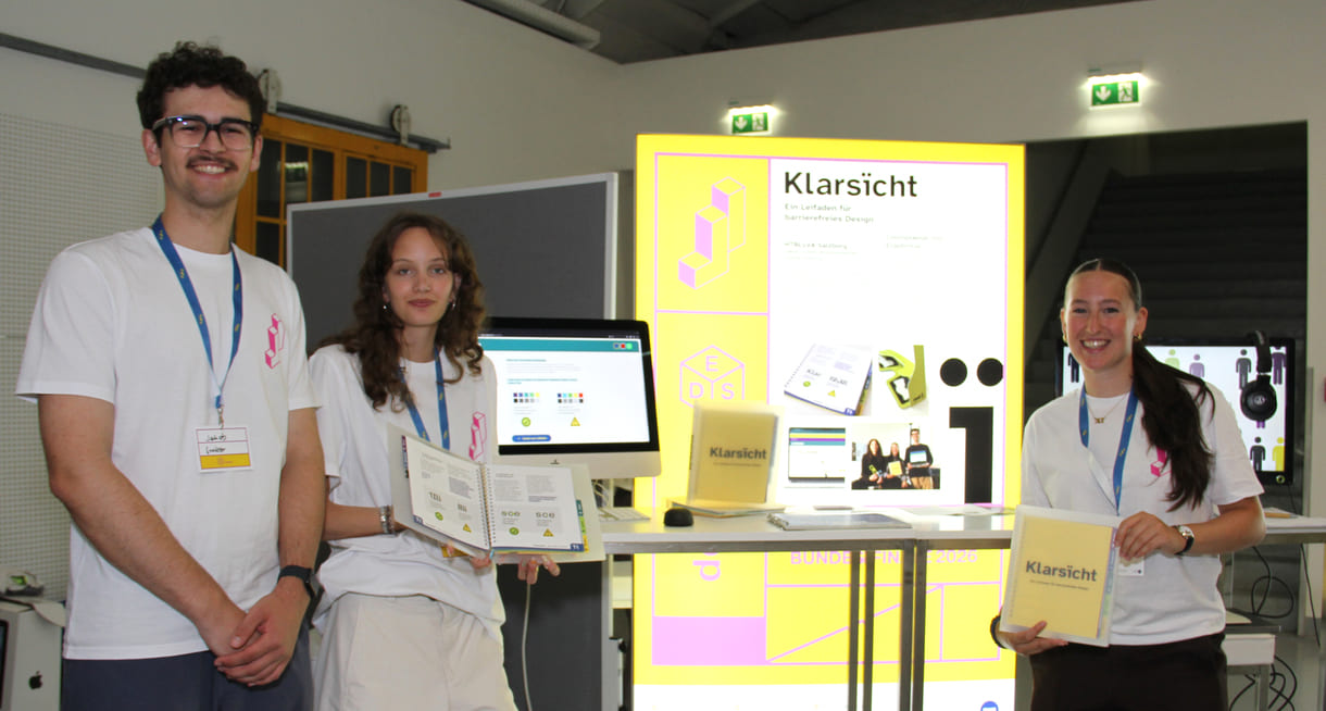 Analoger und digitaler Leitfadn für barrierefreie Gestaltung von Informationen - von Jakob Grber, Anna Hoogstoel und Sophie Leissing