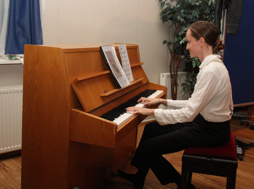 Julia Meinx am Piano