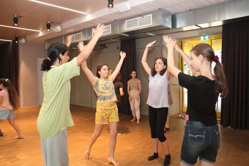 Choreographie-Übungen in Kleingruppen