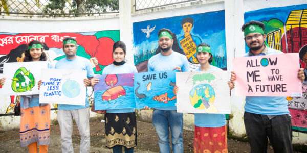 Aktivist:innen am Tag des Weltklimastreicks - 24. September 2021 - in Barishal (Bangladesch)