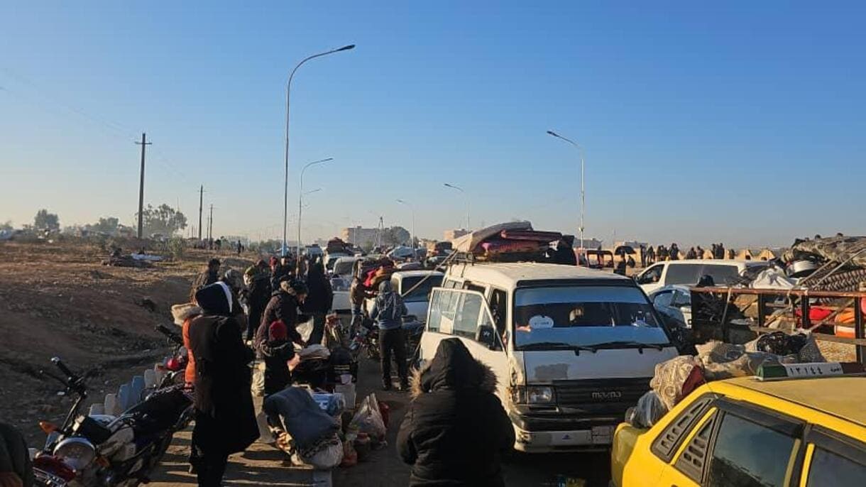 Auf dem Weg zur Zuflucht in und rund um Kobanê, im Nordosten Syriens