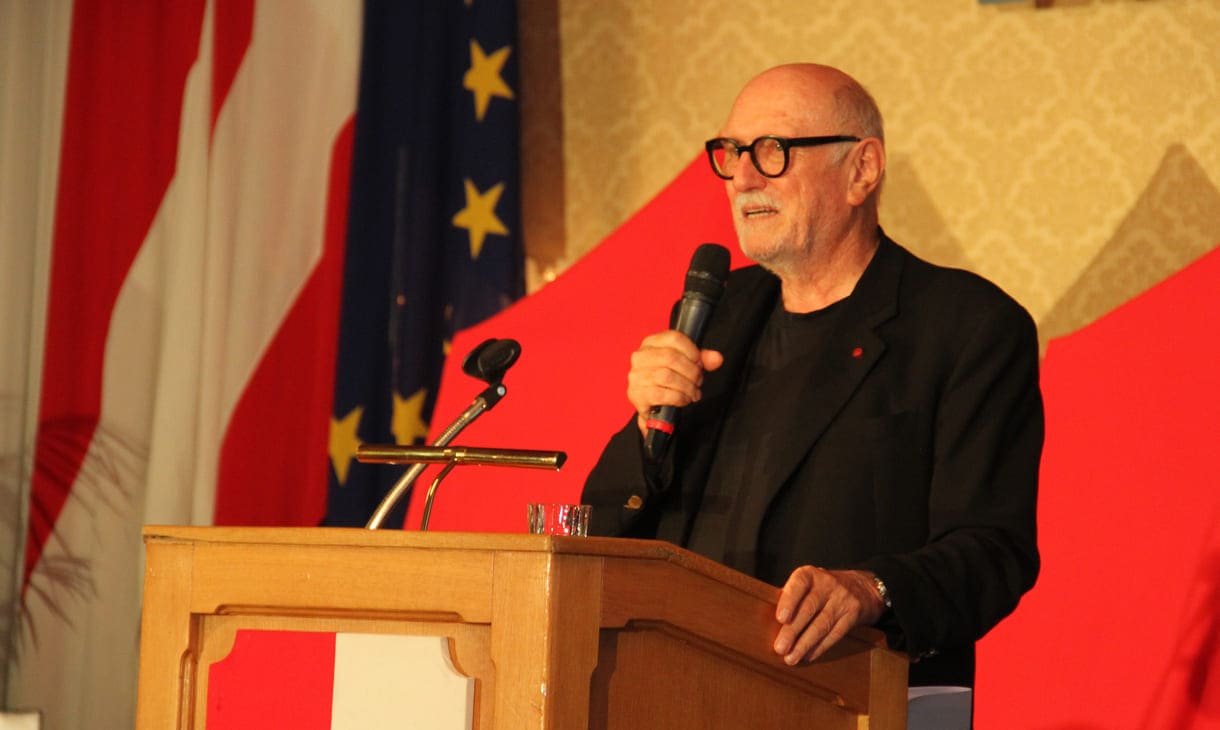 Initiator und Begrüßer bzw. Moderator des Preises, der Fotograf Lois Lammerhuber