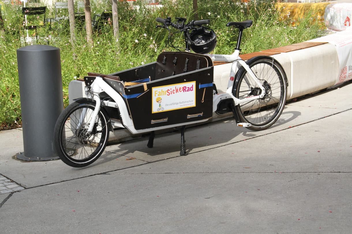 Lastenfahrrad im Verkehrsgarten