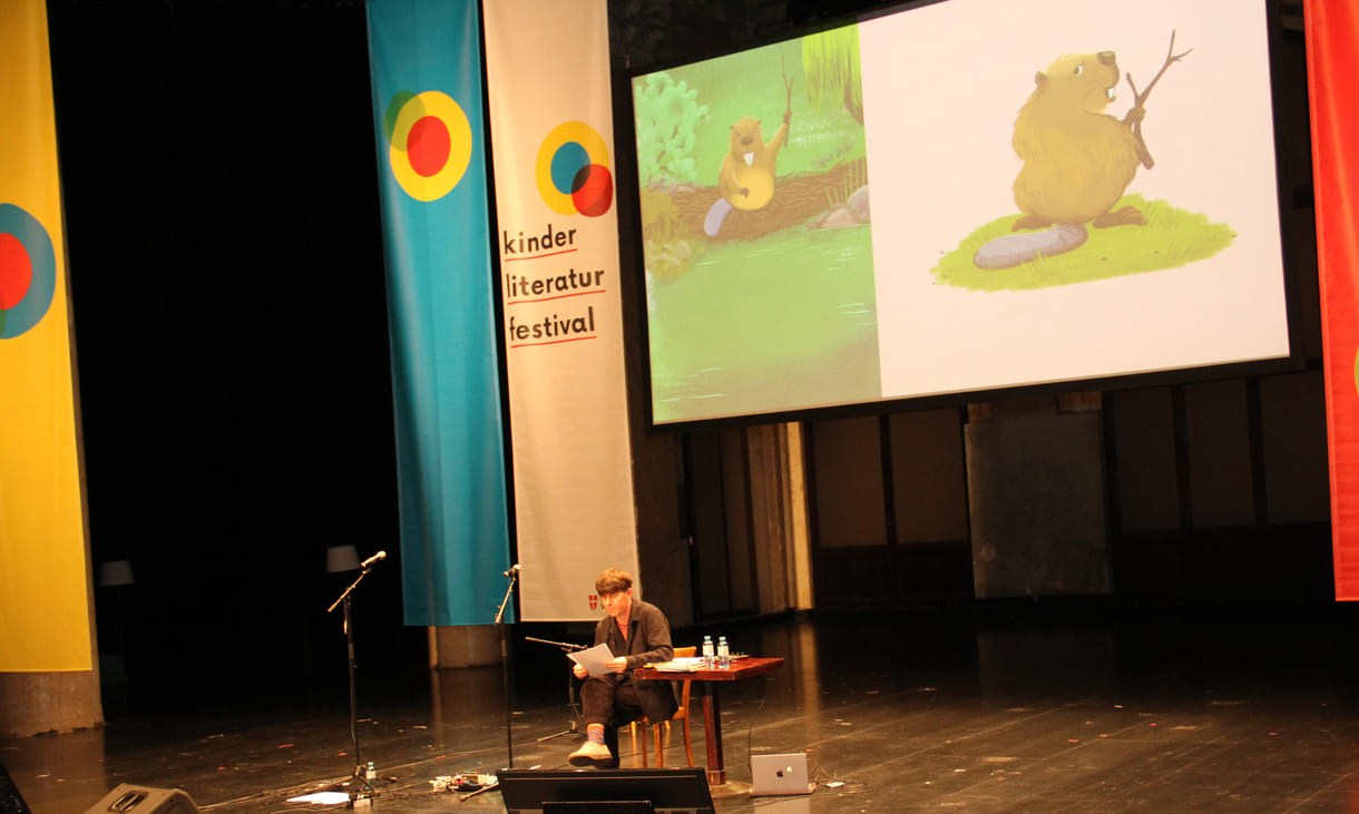 Auftaktlesung des Festivals: Mattäus Bär aus Band 3 der Wasserschwein-Abenteuer