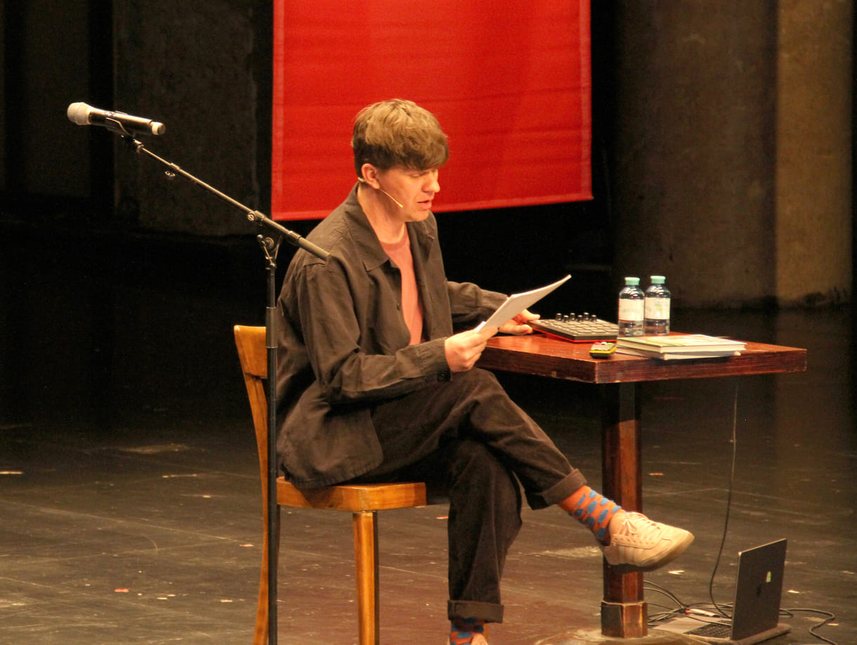 Auftaktlesung des Festivals: Mattäus Bär aus Band 3 der Wasserschwein-Abenteuer