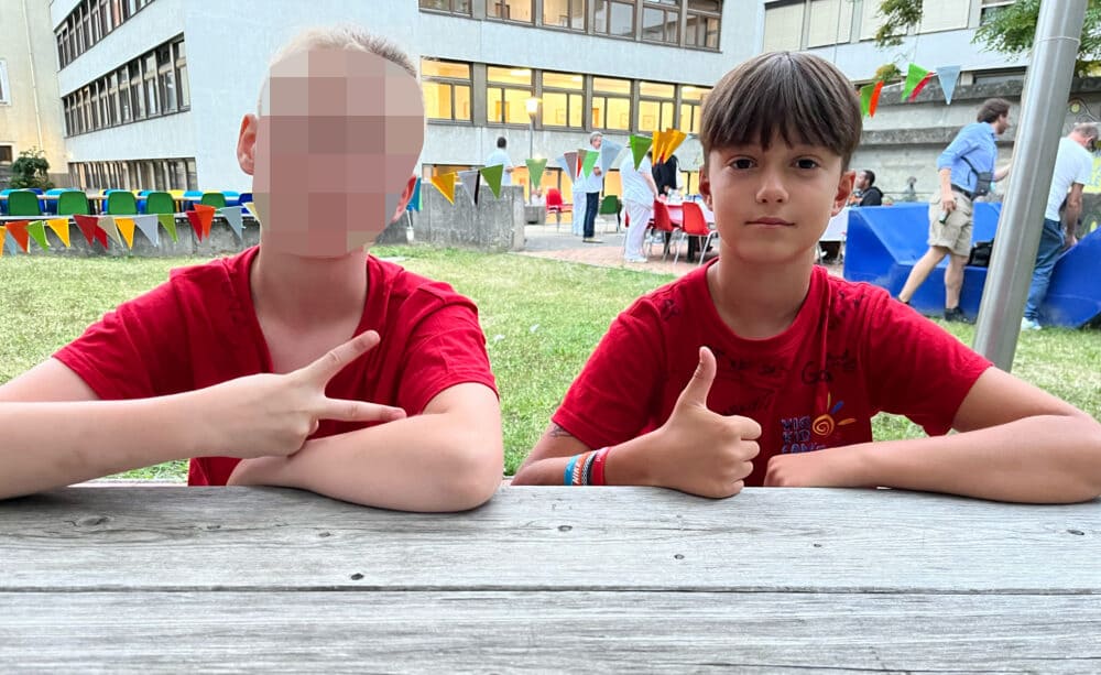 Interview mit zwei Jungs aus Litauen: Joris (auf eigenen Wunsch, rund drei Jahre später, mit verpixeltem Gesicht) und Simonas