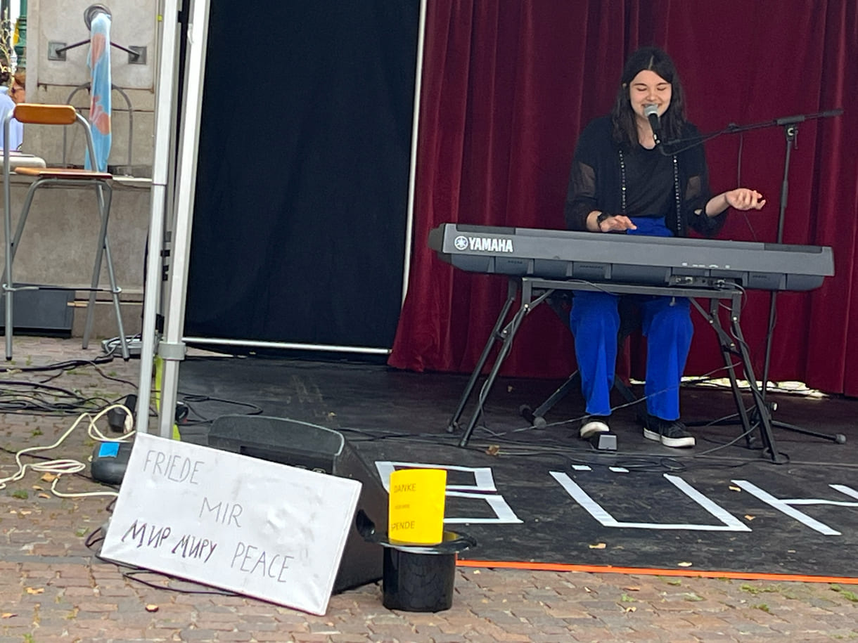 Energiegeladene Songs von und mit Lucia Anima