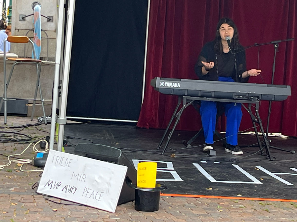 Energiegeladene Songs von und mit Lucia Anima