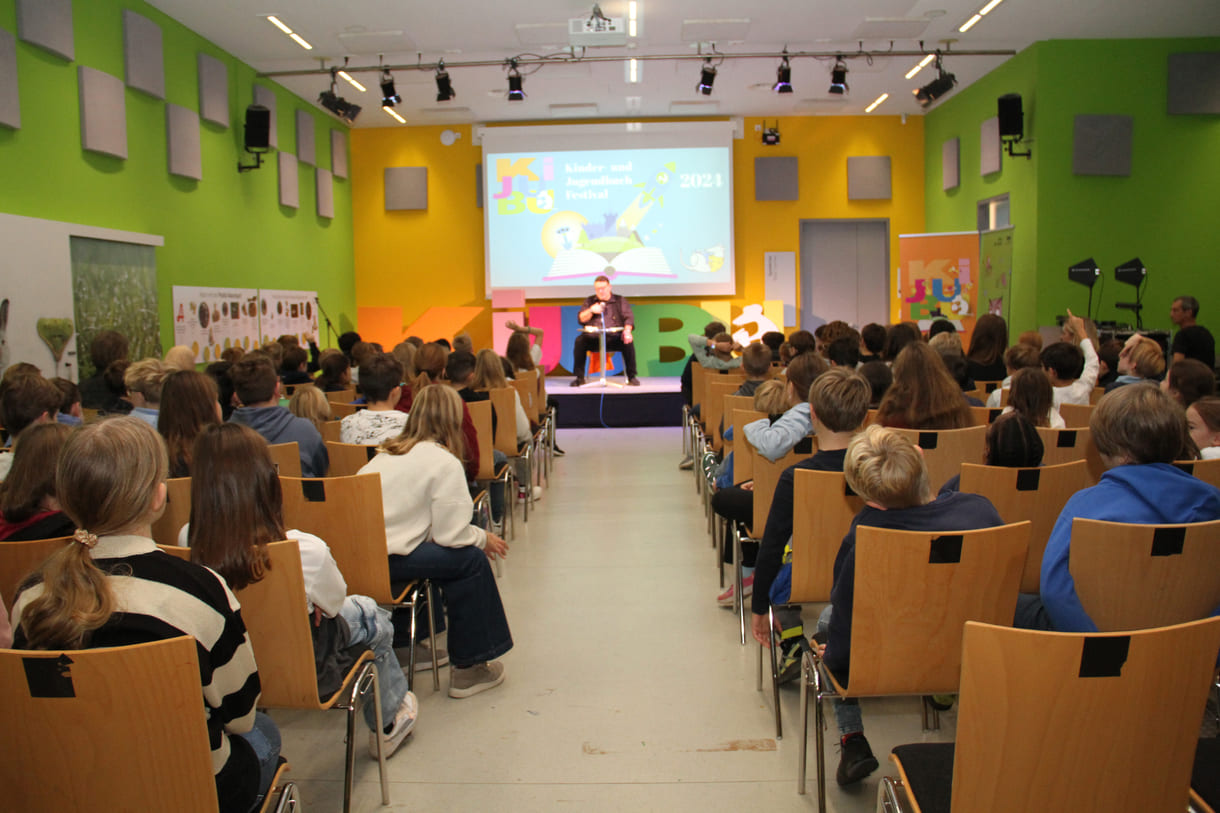 Lesung mit Christoph Mauz beim 21. KiJuBu, dem Kinder- und JugendBuch-Festival in St. Pölten (NÖ)