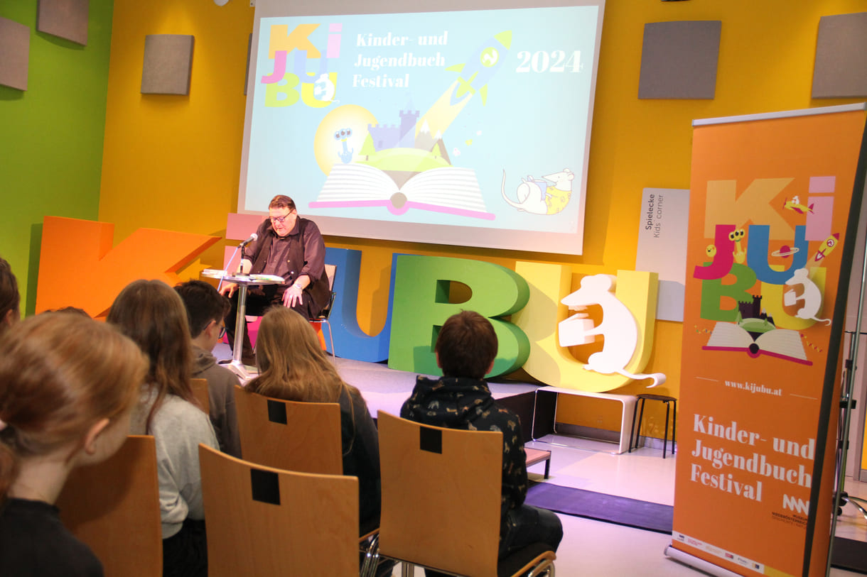 Lesung mit Christoph Mauz beim 21. KiJuBu, dem Kinder- und JugendBuch-Festival in St. Pölten (NÖ)