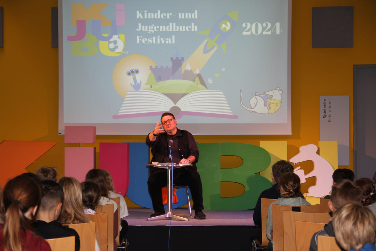 Lesung mit Christoph Mauz beim 21. KiJuBu, dem Kinder- und JugendBuch-Festival in St. Pölten (NÖ)