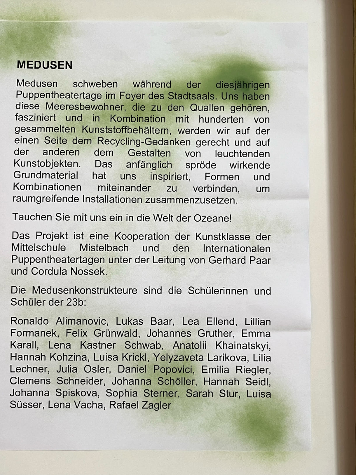 Gedanken zum Festival-Motto in goldenem Rahmen