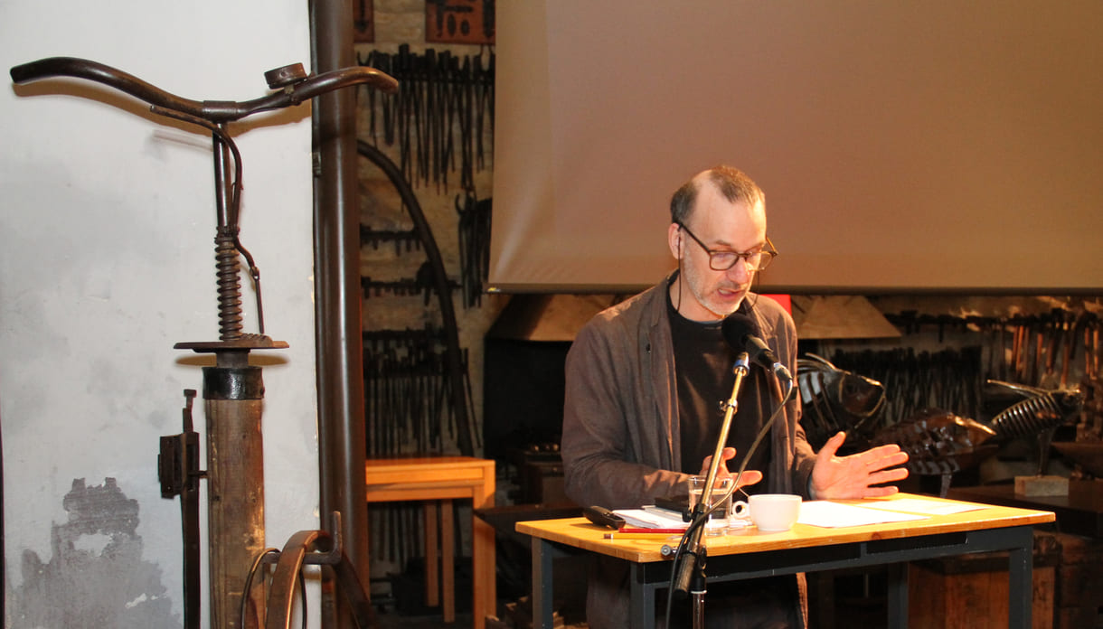 Michael Hammerschmid, selber Lyriker: Erfahrungen festgezurrt in Worte – über Haltung und Poesie in Renate Welshs Gedichten aus ihrem Lyrkband 