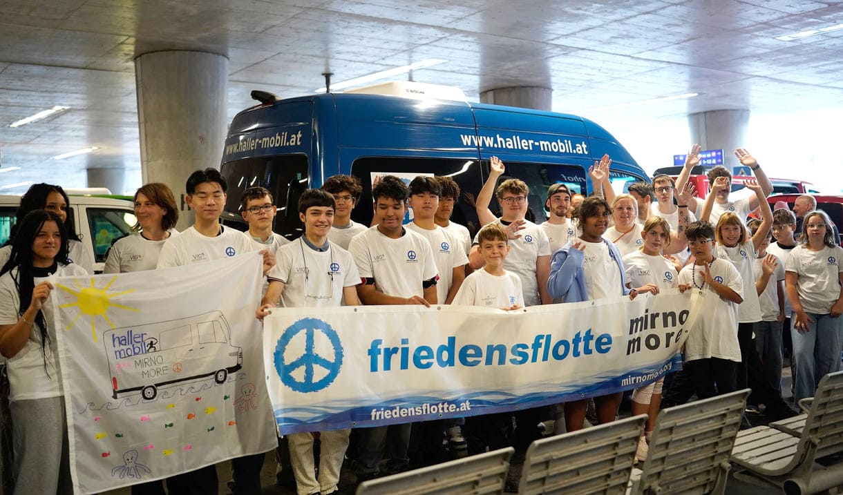 Abfahrt in Wien, in der Bus-Unterführung beim Hauptbahnhof