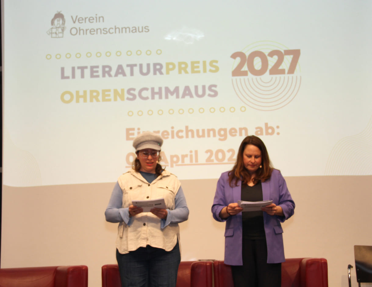 Moderatorinnen Anna-Lina Ernstberger und Dani Linzer