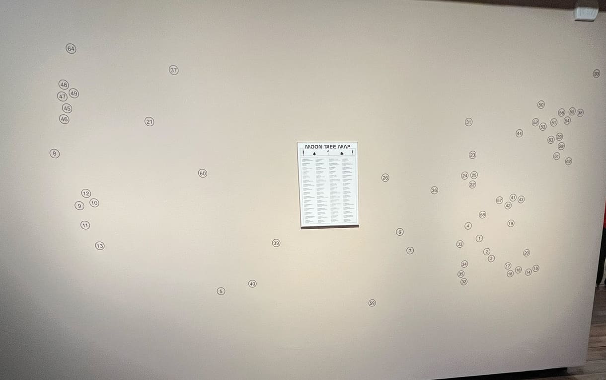 Liste und Landkarte einiger der vor mehr als 50 Jahren eingesetzten Samen, die mit Apollo 14 den Mond umrundet haben