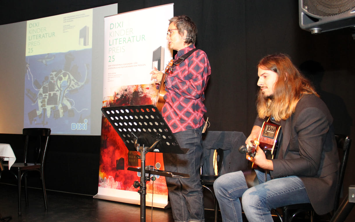 Musikduo Little esmeraldas*taxi – Astrid*Walenta und Gernot Hochstöger