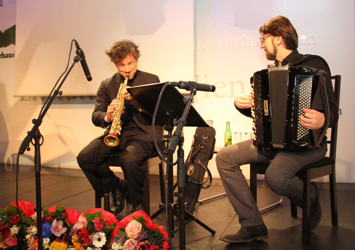 Duo Miloš Todorovski (Akkordeon) und Andrej Prozorov (Tenorsaxofon)