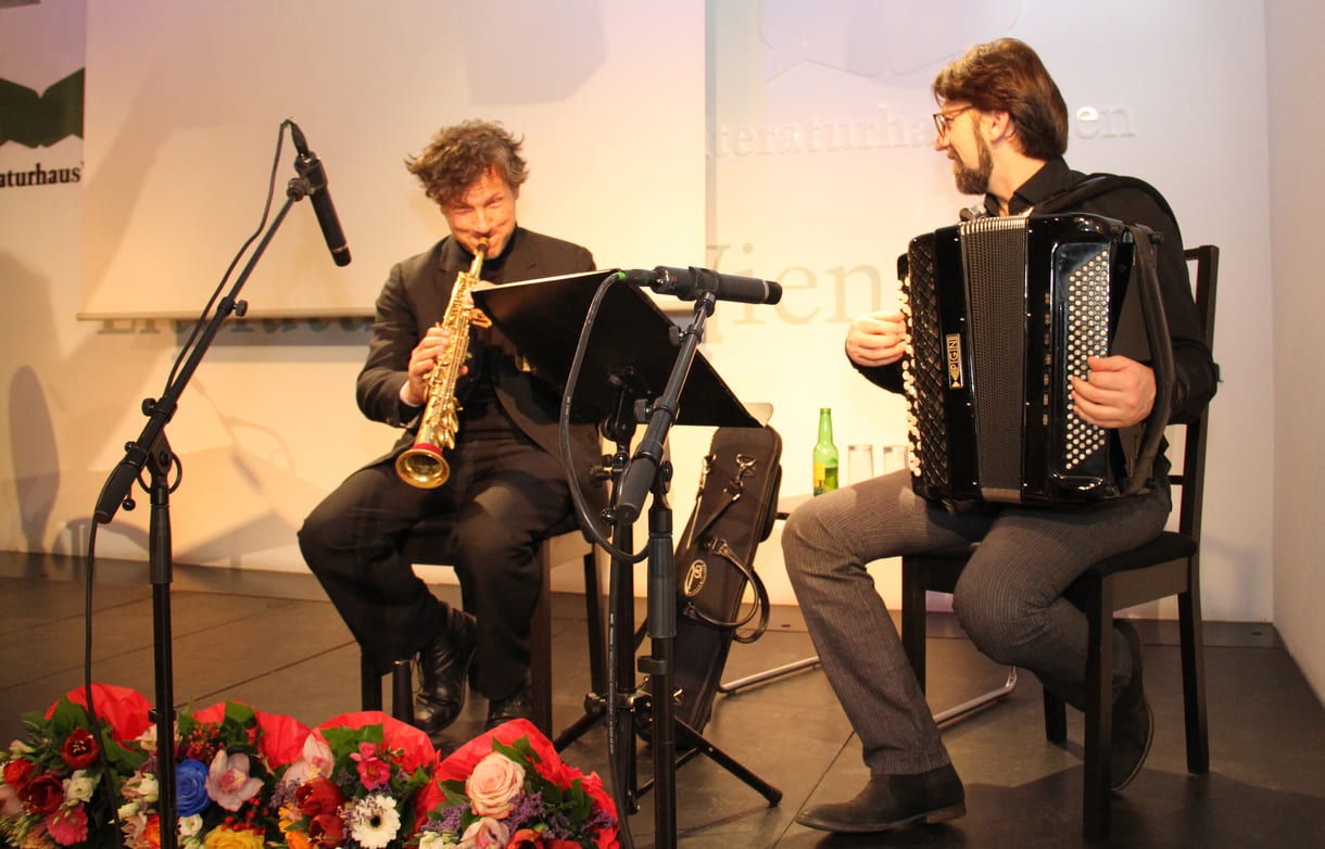 Duo Miloš Todorovski (Akkordeon) und Andrej Prozorov (Tenorsaxofon)