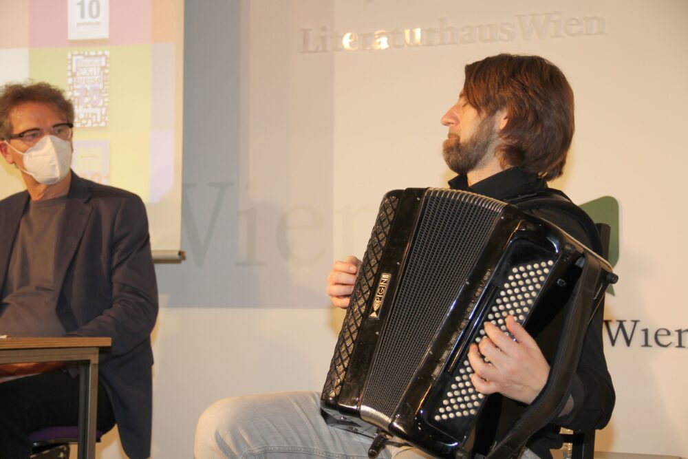 Für die musikalische Umrahmung sorgte Miloš Todorovski auf seinem Akkordeon