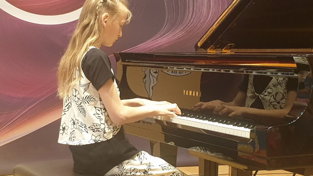 Naomie Palencarová spielte DEN Klavier-Schüler:innen-Klassiker, Beethovens 