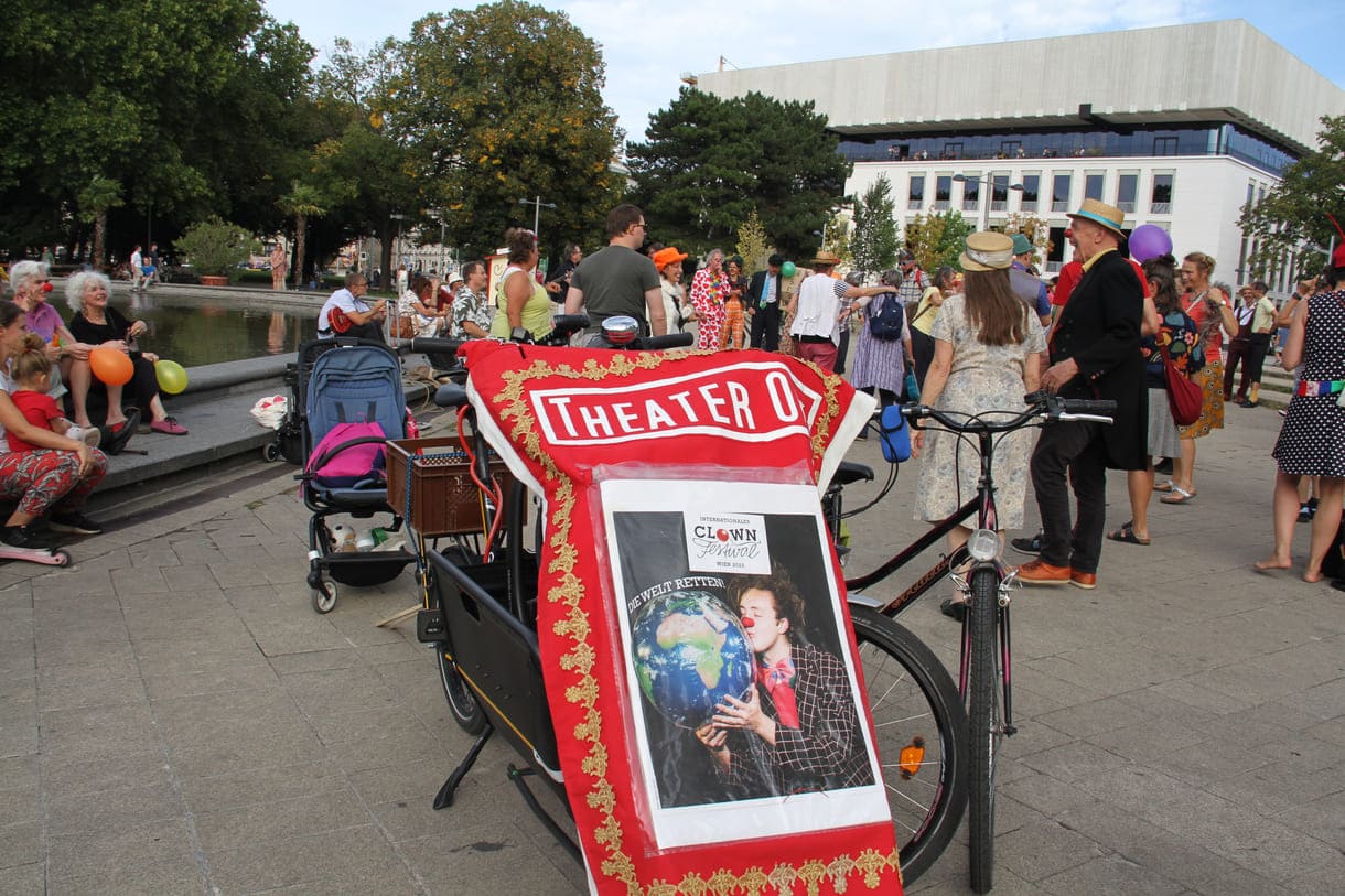 Fahne des Theaters Olé