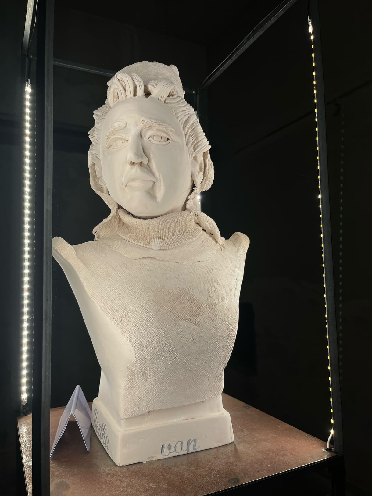 Bilder und Objekte der Ausstellung im 