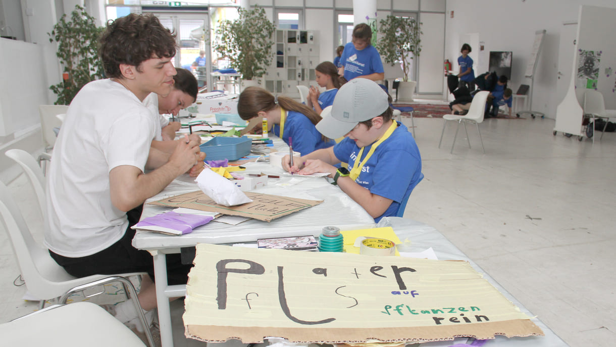 Malen weiterer Plakate
