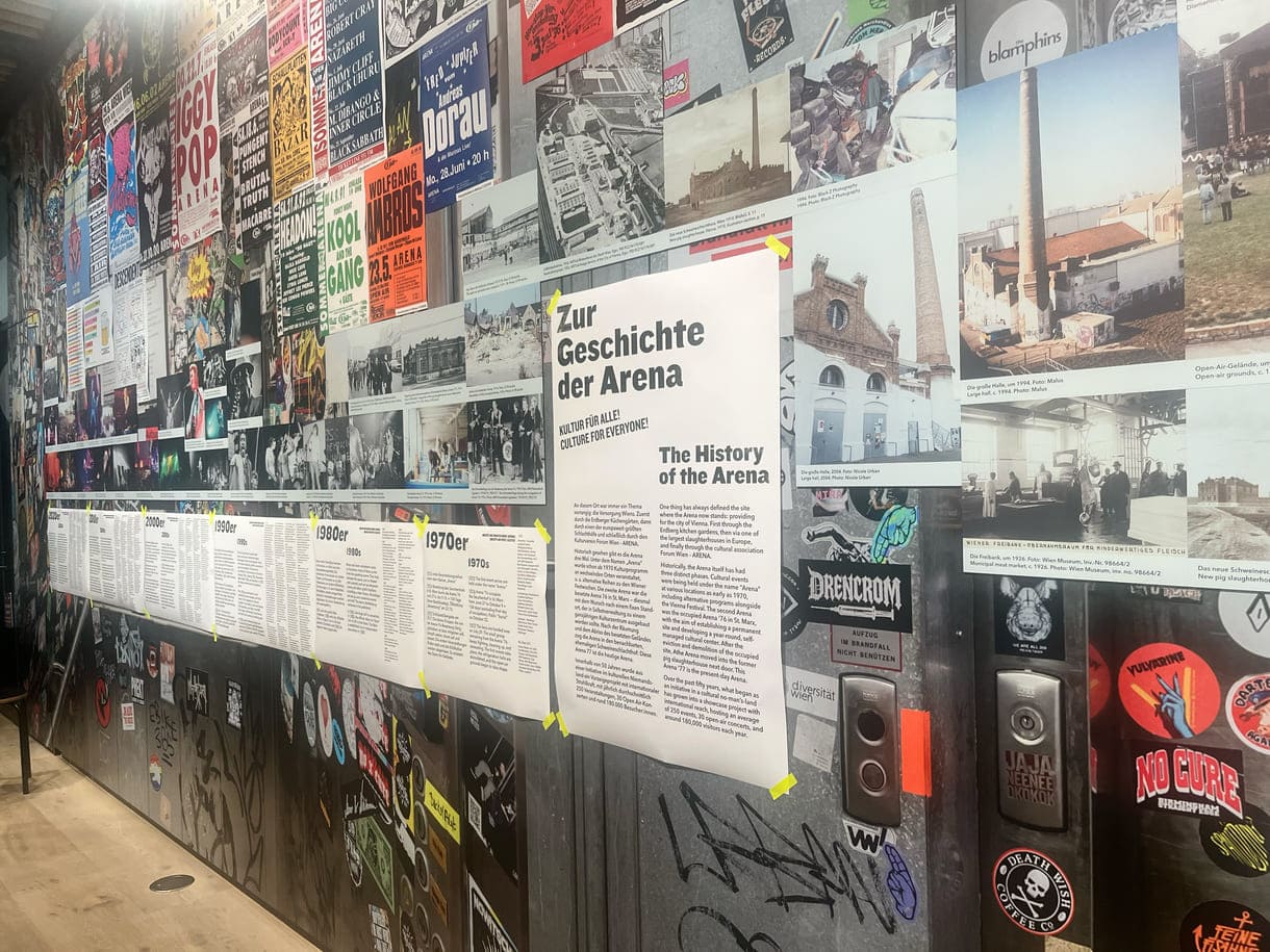 Wand mit Plakaten der Arena - in der kleinen Ausstellung im Wien Museum