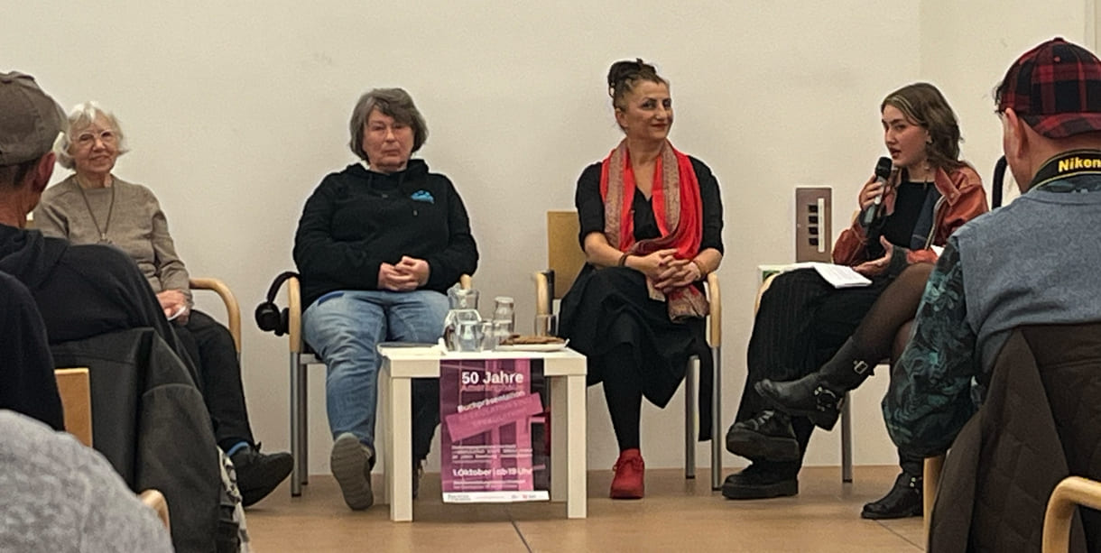 Gesprächsrunde zu 50 Jahre Amerlinghaus bei der Buchpräsentation