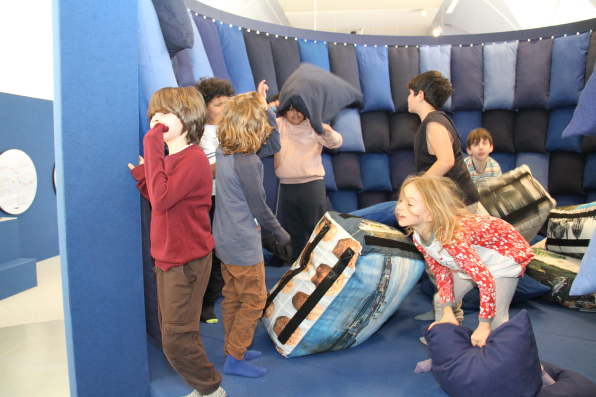 Für etliche Kinder der Lieblingsort - wenngleich anders bespielt als gedacht: Donau-Raum als Polsterburg