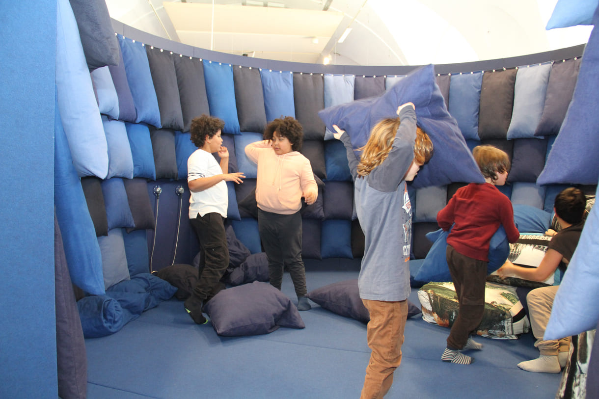 Für etliche Kinder der Lieblingsort - wenngleich anders bespielt als gedacht: Donau-Raum als Polsterburg