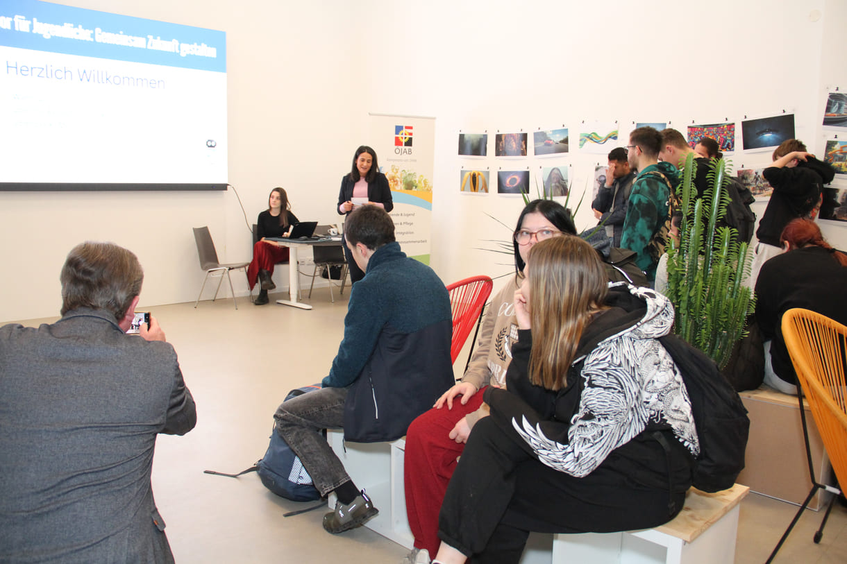 Überblicks-Präsentation der Workshops des KI-Medienlabors