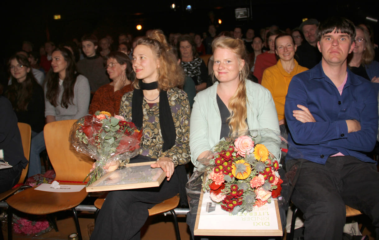 Preisträgerinnen Laura Franziska Urdl und Juliana Guger